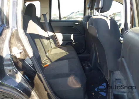 2015 Jeep Compass Sport из США, поврежденный, VIN 1C4NJDBB2FD206687